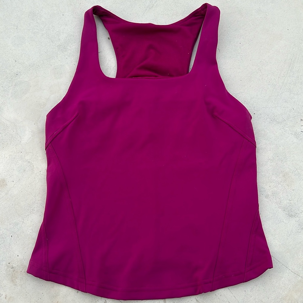 Lululemon In still tank top size 6 built in bra magenta